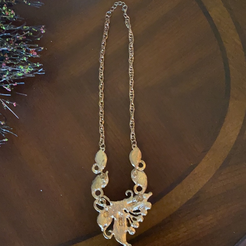 Necklace & Earrings Set - Picture 5 of 6